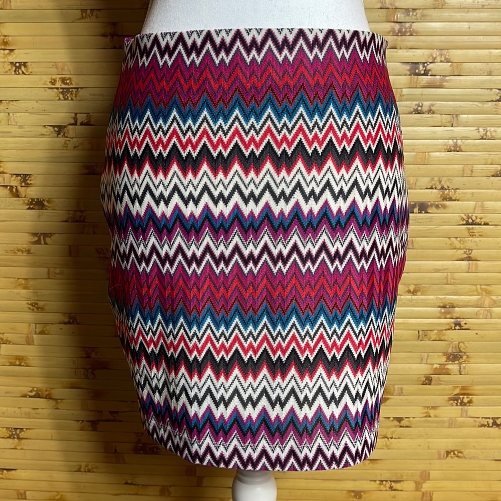 Geometric Mini Skirt